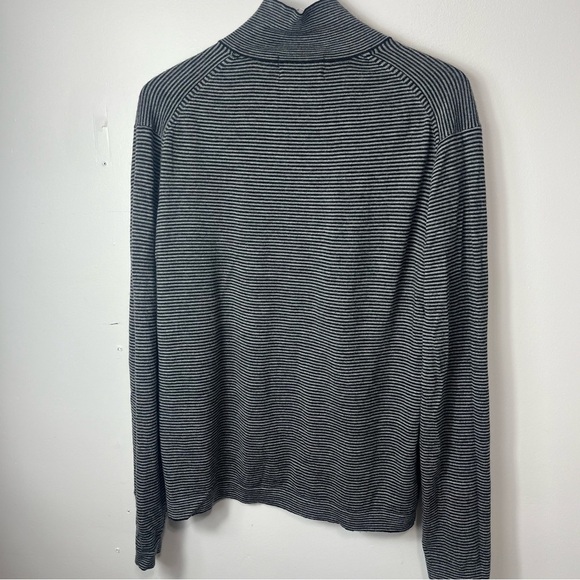 Men's Banana Republic 100% fine merino wool sweater size large 1732 - Picture 3 of 3